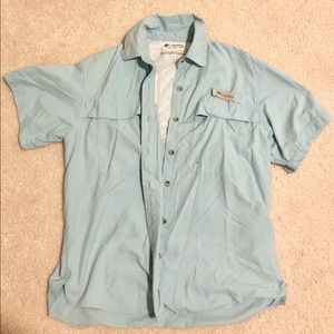 Columbia light blue PFG short sleeve shirt